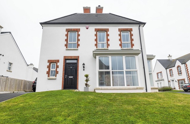 Killyleagh, Co. Down, Northern Ireland - Sloanehill, 8 Guests - Killyleagh (Contractors, Tourists,