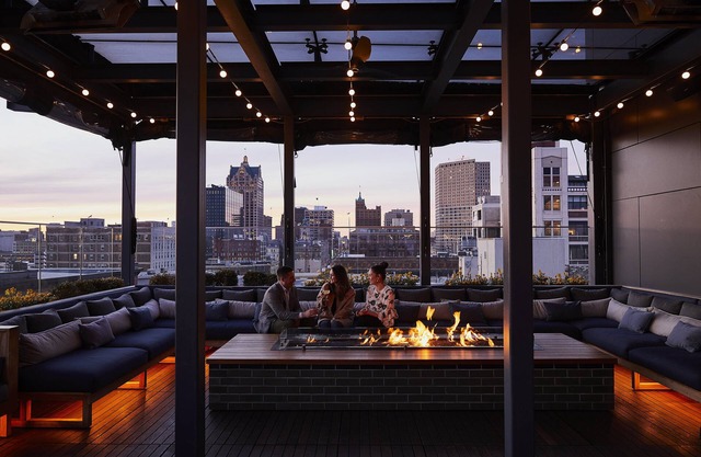 Kimpton Journeyman Hotel by IHG