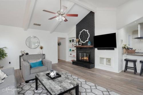King Bed, Near LSUS & Barksdale AFB, Fast wifi!
