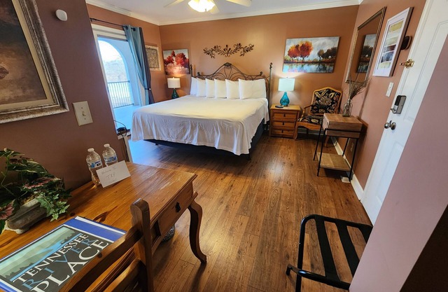 King Bed with River Views and Balcony