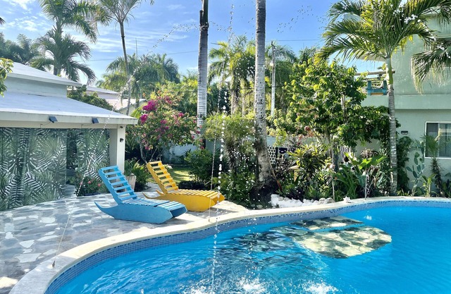 King Loft max 3 people, close to center. Boutique Hotel.Kite School and trips.