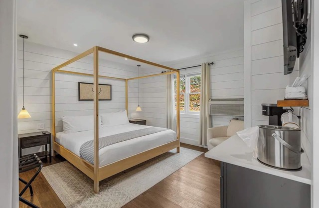 King Room at our Boutique Bed and Brewery