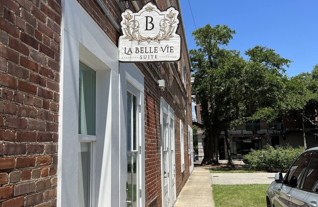 King Size Suite located in Downtown Ocean Springs