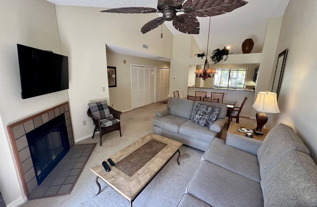 Kingston WHP 9H 2nd level Villa w/pool/beach