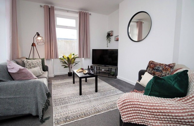 Kingsway House by Tŷ SA - Spacious 4bed in Newport