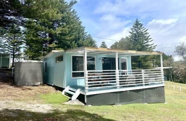 Kioloa Beach Cabin 4