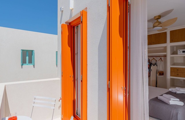 KLIMA BAY Beachfront Boutique Houses (Orange)