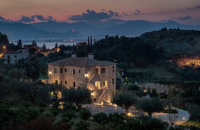 Klymeni Traditional Homes
