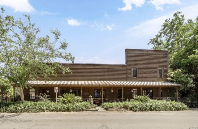 Knights Ferry Riverfront Home w/Pool Table