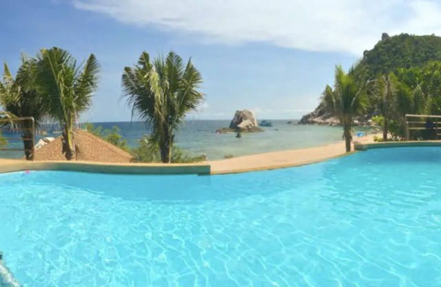 Koh Tao Cottage tropical garden Fan with ABF