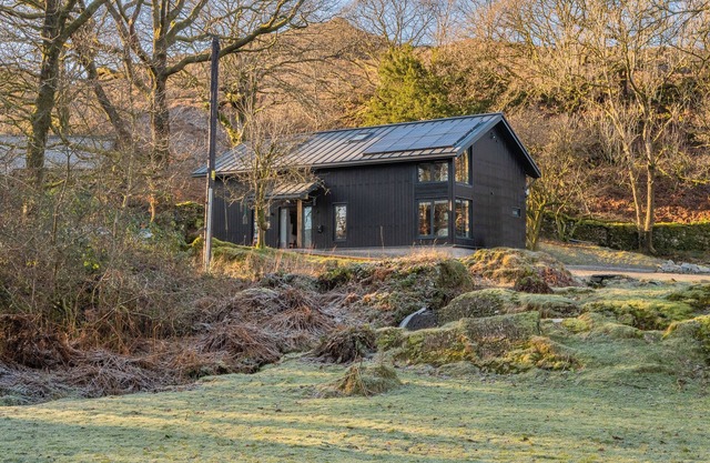 KOLBEH, pet friendly, character holiday cottage in Coniston