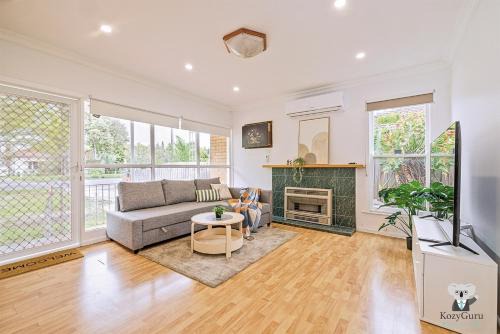 KozyGuru | 3BR Close to Vic Uni & Footscray Hosp