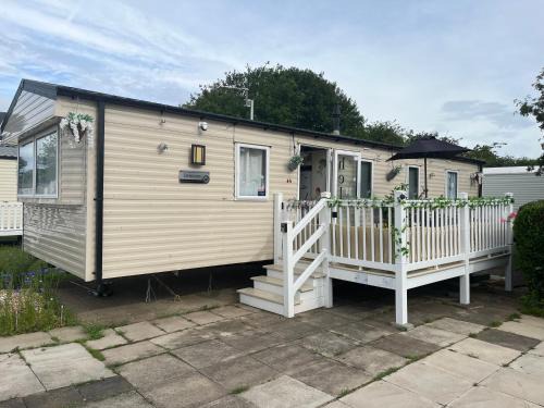 KPC-HELLYEAH caravan