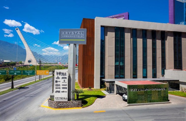 Krystal Urban Monterrey San Jeronimo