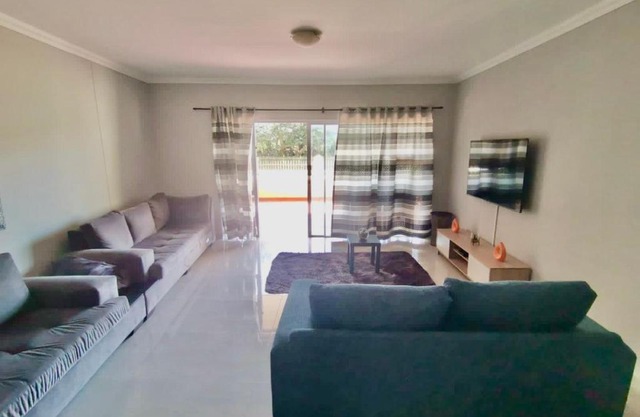 L'Escalier Cabanas, 7 Beach Road, Amanzimtoti