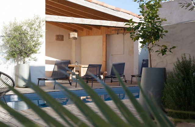 L'Hirondelle et l'Instant, piscine privée