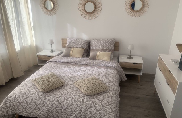 L'instant T 4* Balneotherapy Sauna and Private Parking