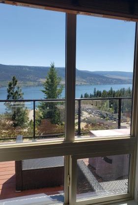 La Casa Lakeside Resort - Amazing Panoramic View Lakeside House with Pools, Hot Tubs & More!