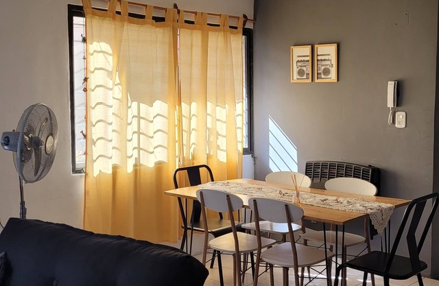 La casita de la 5ta, hermoso dúplex en zona céntrica.