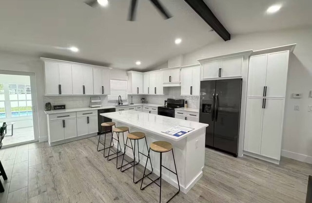 La Casita Of Spring Hill 3BR/2Bath POOL HOME