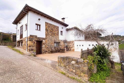 La Casona De Pravia II By Silastur