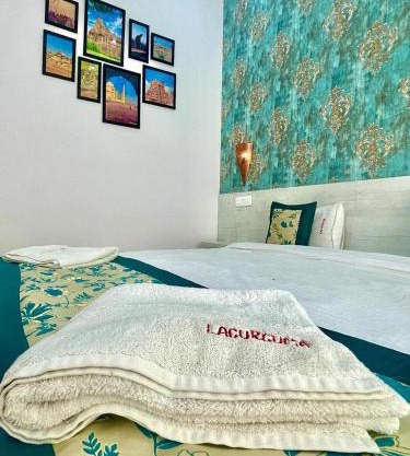 La Curcuma Luxury Homestay