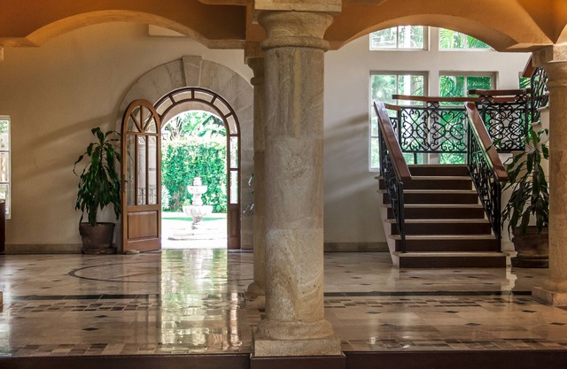 La Esmeralda en el Encanto Hotel Petit