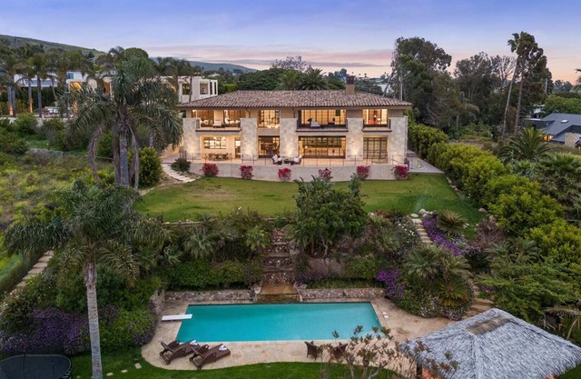 La Fortezza by Stay Awhile Villas