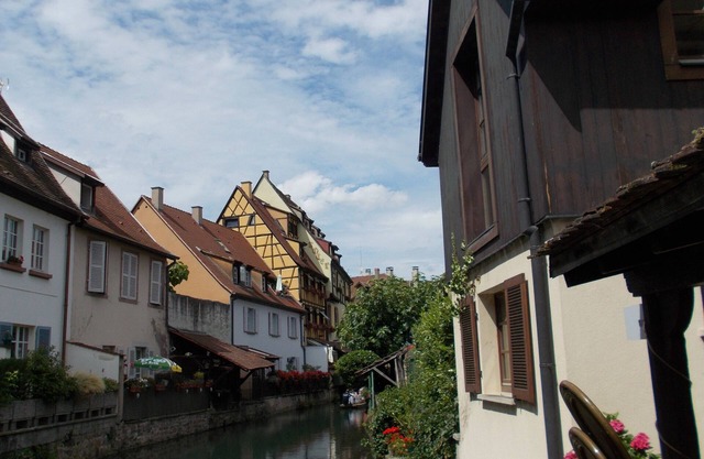 La Grange-Gîte-City-Ensuite with Bath-River view