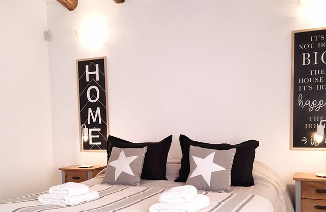 "La Isolina", a bright and warm house on the wine roads.