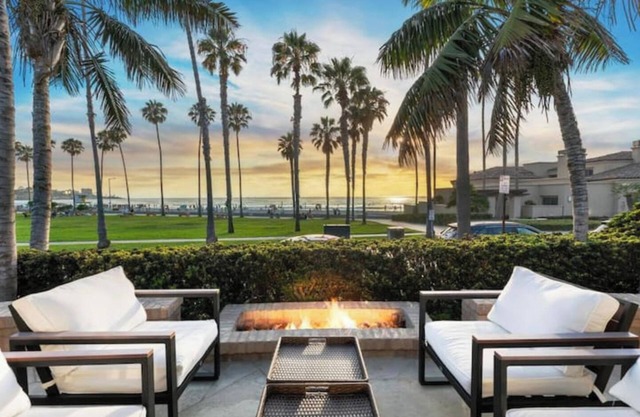 La Jolla Shores Beachfront Bliss with AC