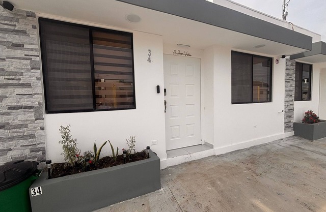 LA JOYA VERDE 1 bedroom house with WiFi and AC - 5 mins from the airport