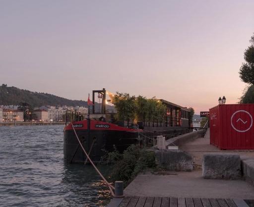 LA PENICHE - Bed And Bicycle - Vienne