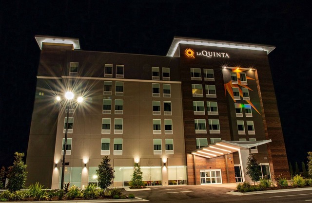 La Quinta Inn & Suite by Wyndham Lake City