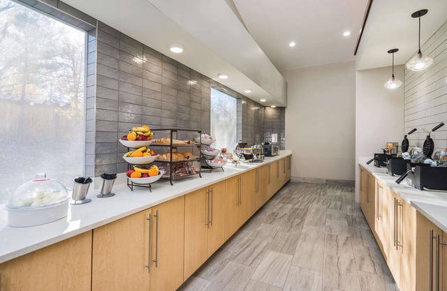 La Quinta Inn & Suites by Wyndham Chattanooga-Hamilton Place