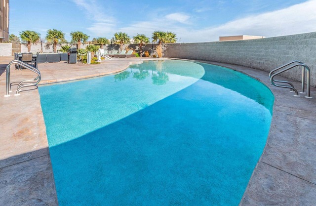 La Quinta Inn & Suites by Wyndham Carlsbad