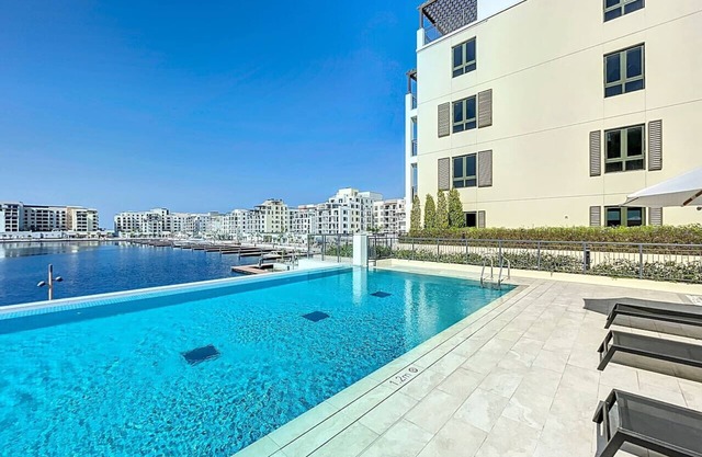 La Sirene 3 - Elegant Two Bedroom in Jumeirah 1