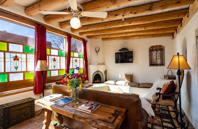 La Vida Buena | Unique Retreat, Heart of Santa Fe!