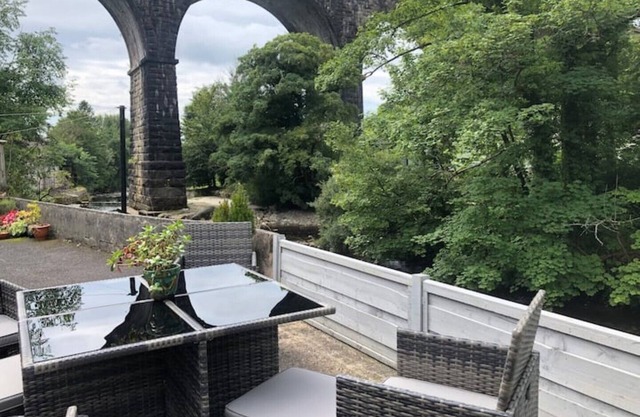 Laburnum Cottage Yorkshire Dales National Park 3 Peaks & Lake District