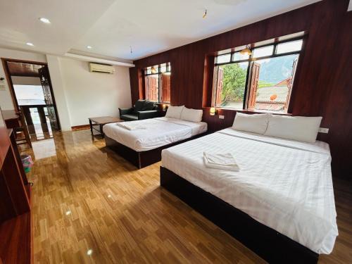 Lacasa Mountain View Hotel