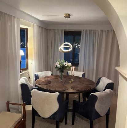 LAG - Spacious 3BR townhouse with private jacuzzi