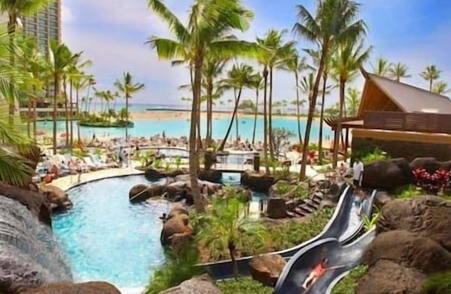 Lagoon Tower HGVC HV Beachfront Resort & Spa