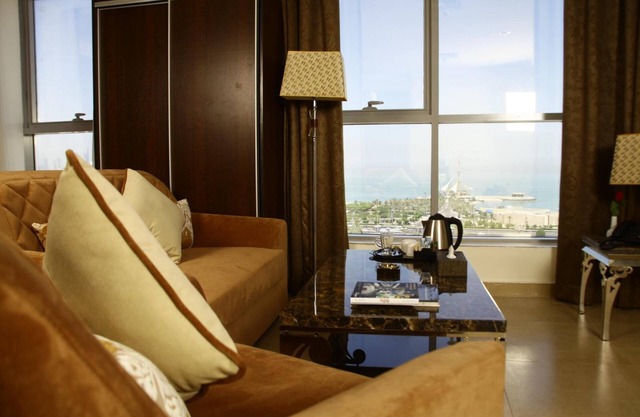 Laguna Hotel Suites