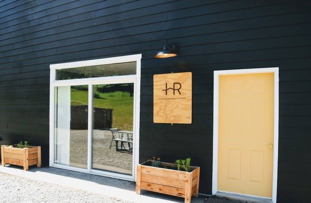 Laid-back Guest Ranch offering mountain weddings and group gatherings