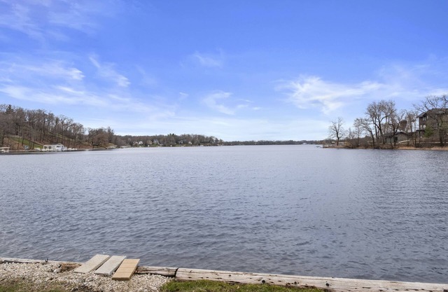 Lake Beulah - Lake Front Property Getaway!