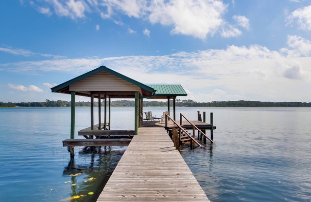 Lake Broward Cabin w/Private Boat Launch & Dock!