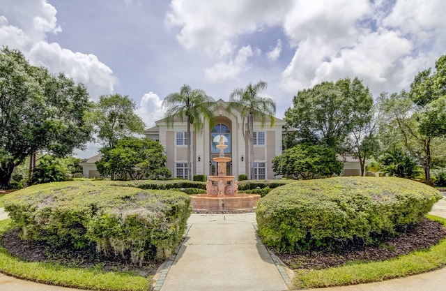 Lake Front Cheval executive mansion