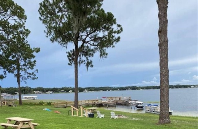 Lake Front Get Away - 10 minutes from The Villages