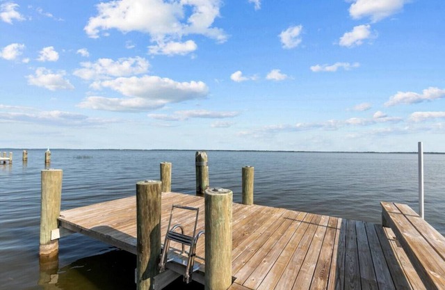 LAKE FRONT! Kayaks|Paddleboards