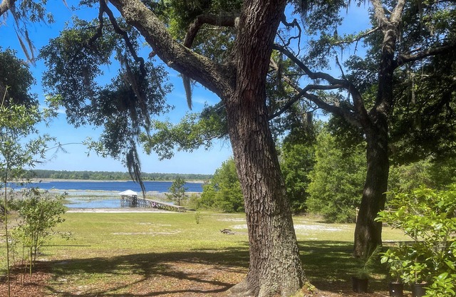 Lake Geneva Getaway – Close to Gainesville & UF